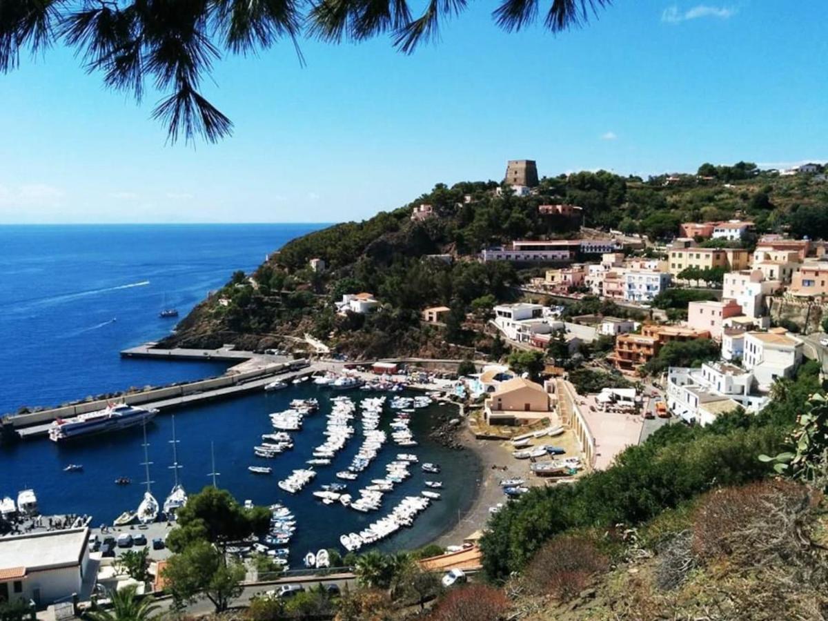 Appartamento Al Centro Di Ustica Isola di Ustica Luaran gambar